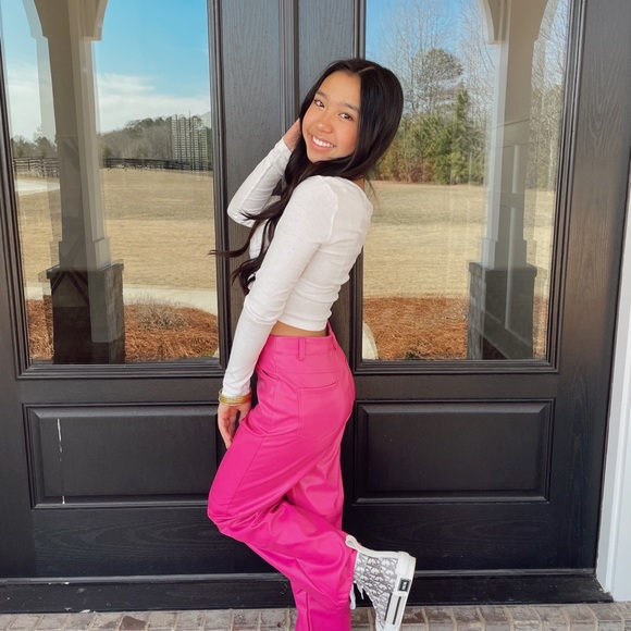 Meet your posher, Catherine - Picture 3 of 8